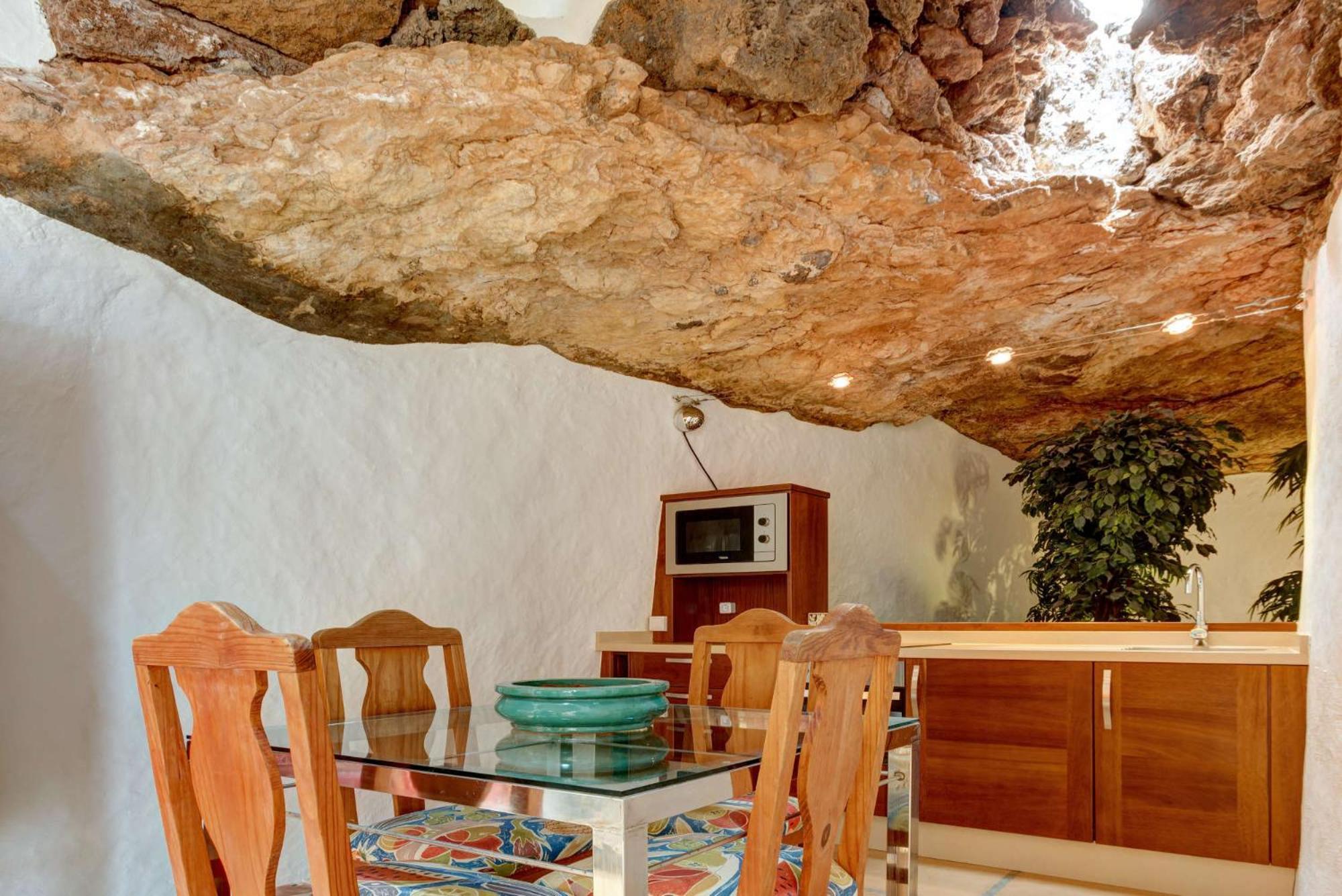 La Cueva Apartment Teguise (Lanzarote)
